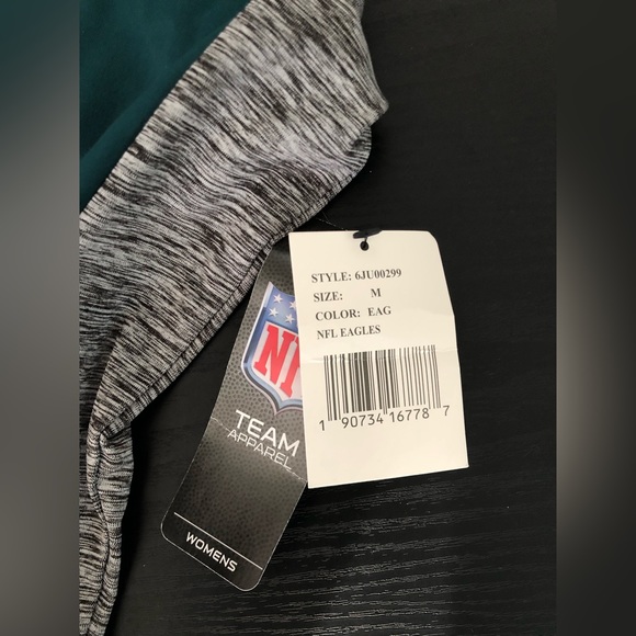 NFL Philadelphia Eagles Apparel: Women’s Medium synthetic hood sweater - Picture 2 of 5